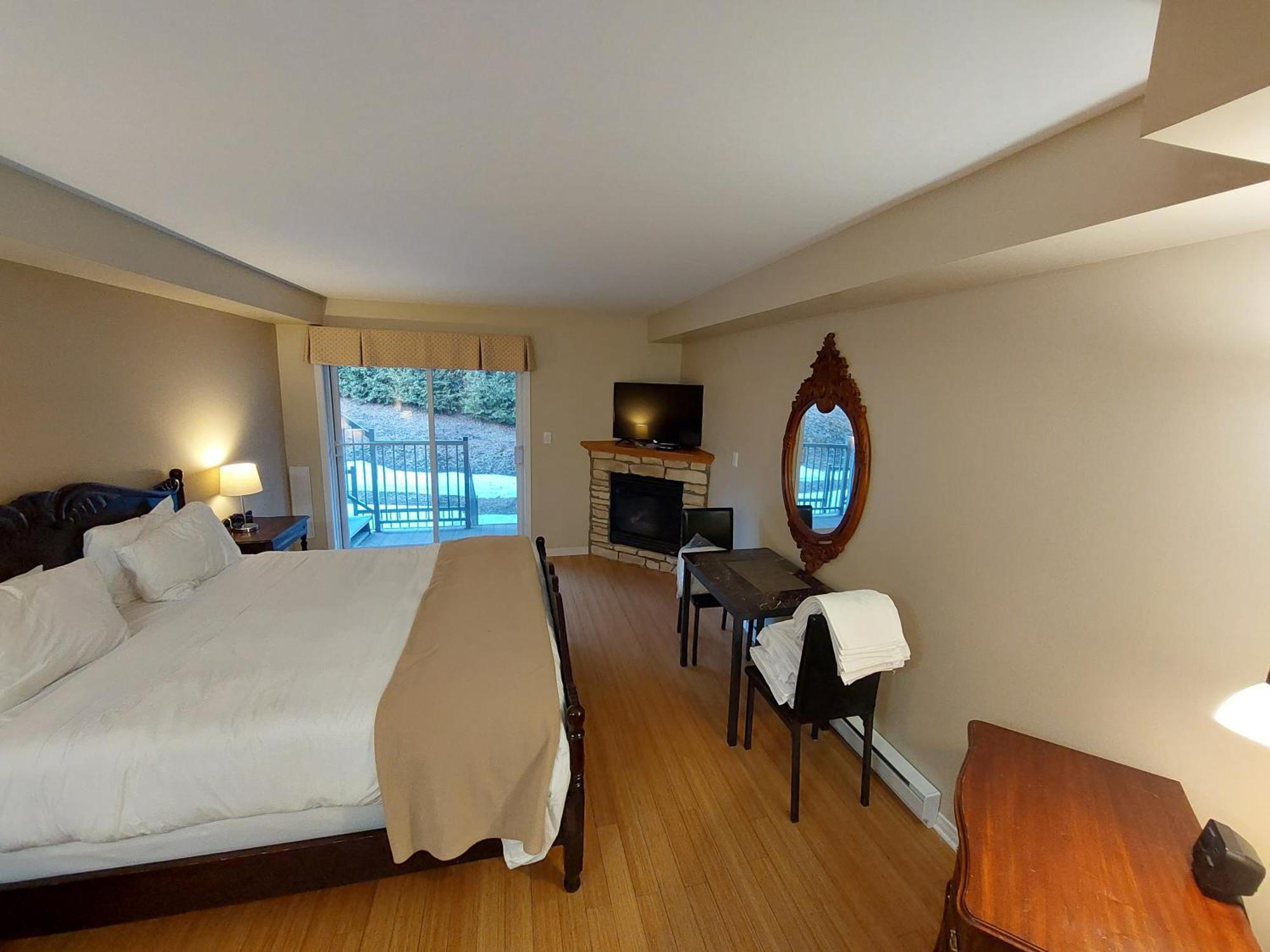 Studio-Hotel Villegiature Saint-Sauveur Piedmont Εξωτερικό φωτογραφία